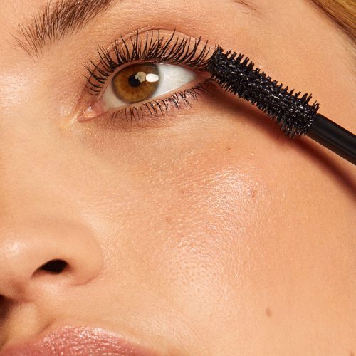 1200x1600 Fullest 0002 06 POPPY FULLEST MASCARA APPLICATION 0412 r2