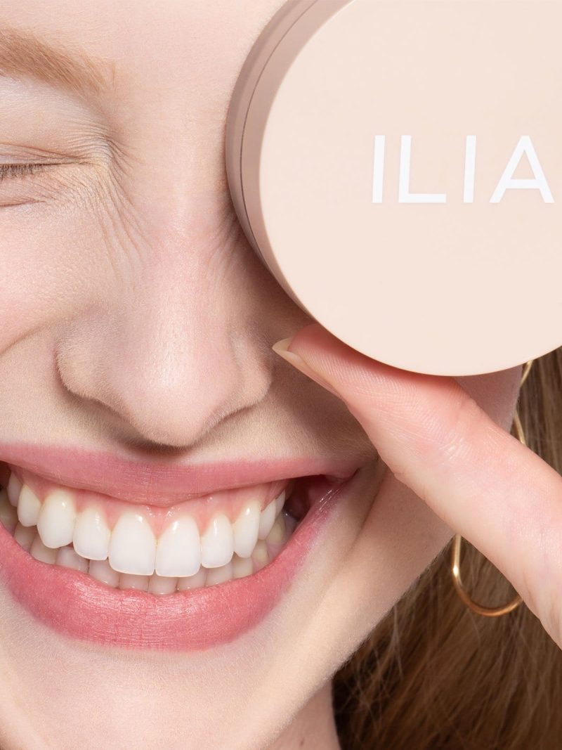 ILIA Website Crop Soft Focus Powder