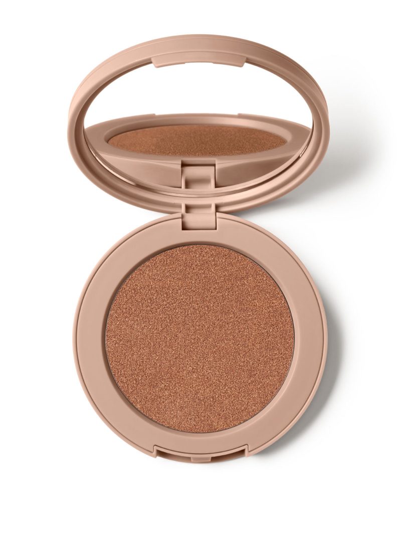 ILIA 2024 SUNSHIFT BRONZER FULLY OPEN RAY 1200x1600 40878e1c 7082 44ea 9461 c9931cfc6eff